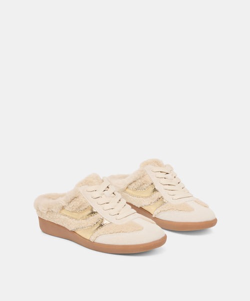 Dolce Vita Merit Slide Plush