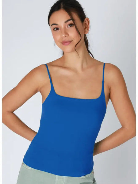 NIKIBIKI Clean Line Square Cami